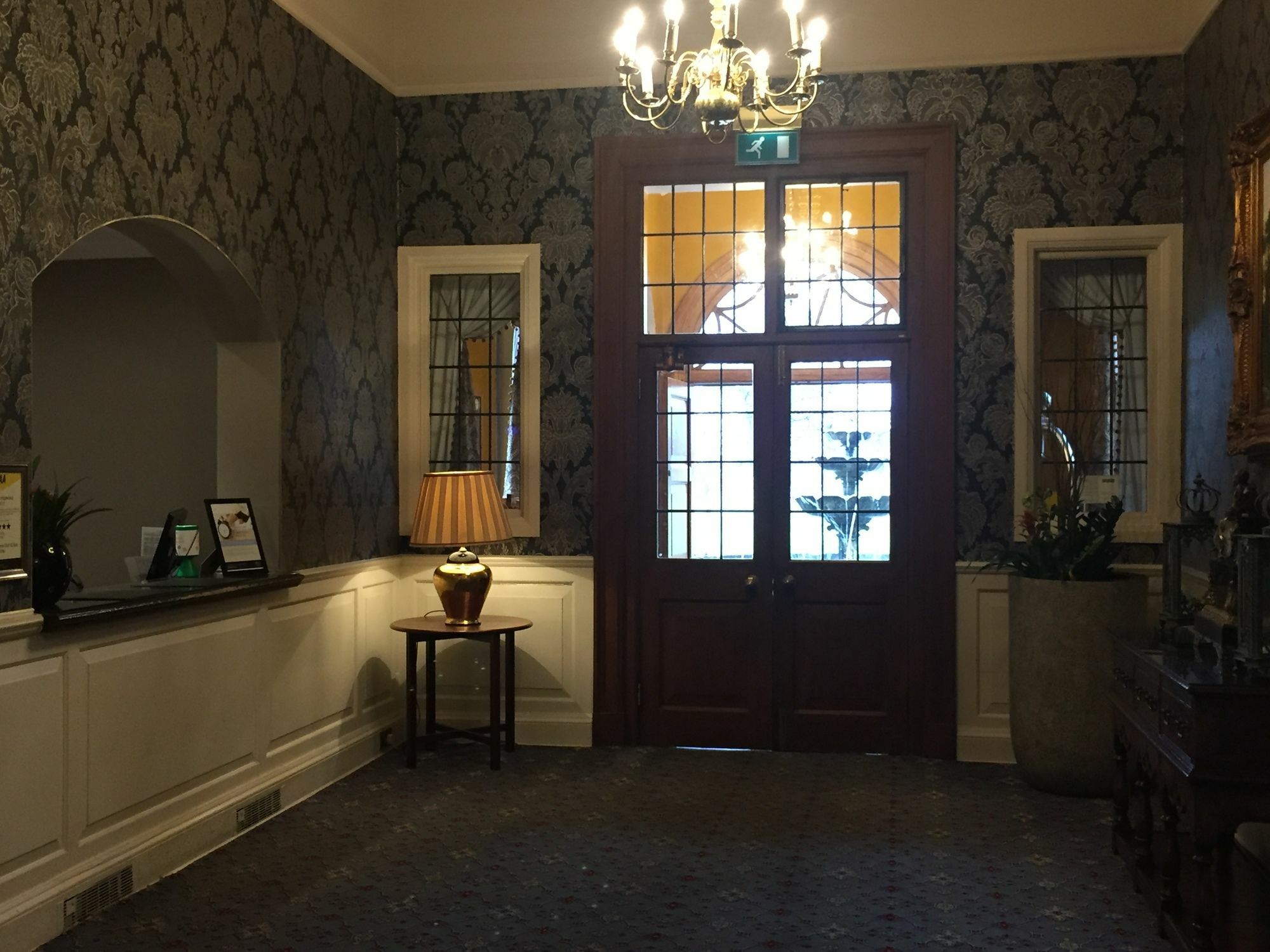 Готель Aldwark Manor Estate Екстер'єр фото